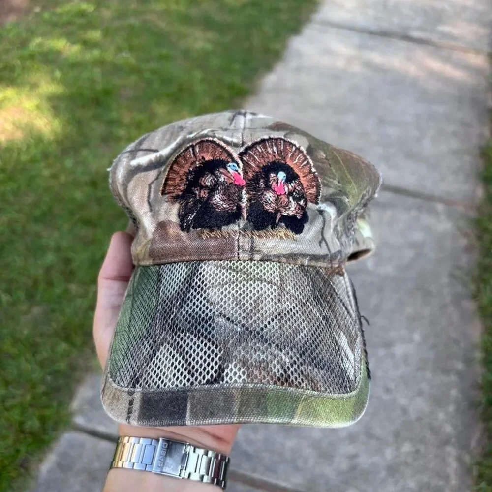 Vintage 1990s Winchester turkey embroidery camo strap back hat, OSFA!
